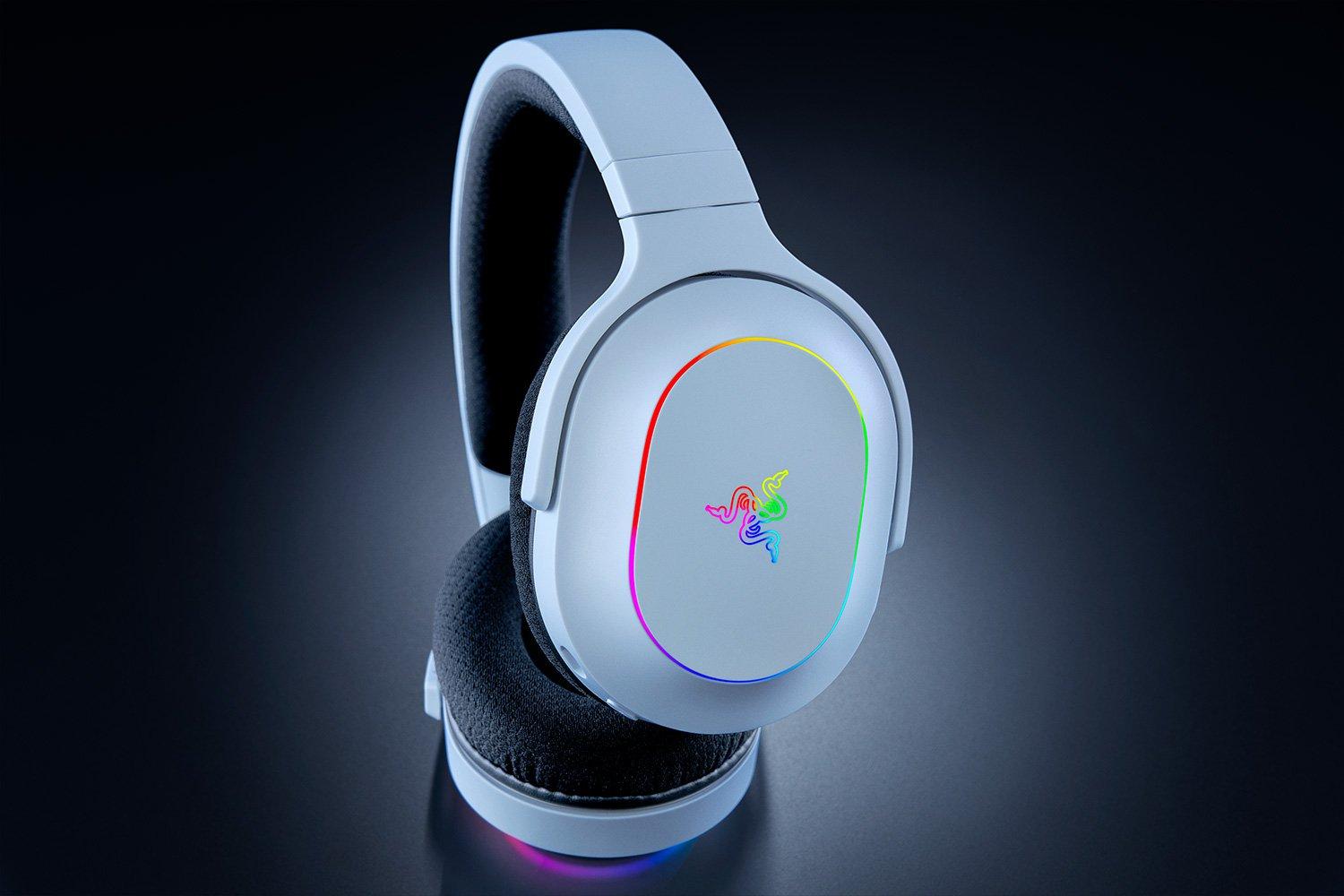 Razer Barracuda X Chroma, Gaming Headset white
