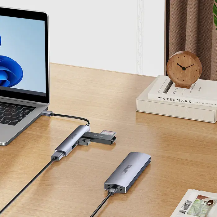 H1208A, Unitek 4-in-1 USB-A 5Gbps Hub (3x480Mbs 1x5Gbs 3,0), Slim, Space Grey